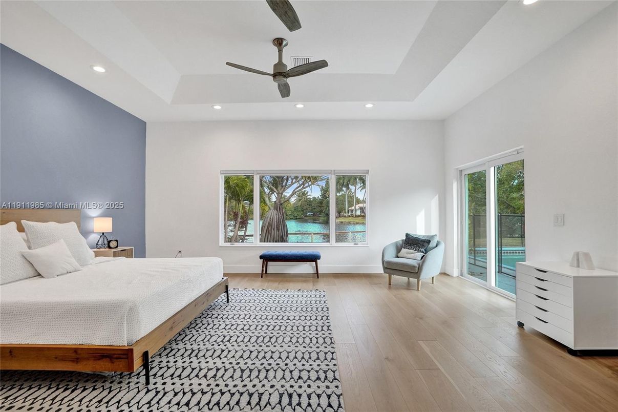 Bedroom, Interior, Recessed Lighting, Water, Wood Texture Flooring