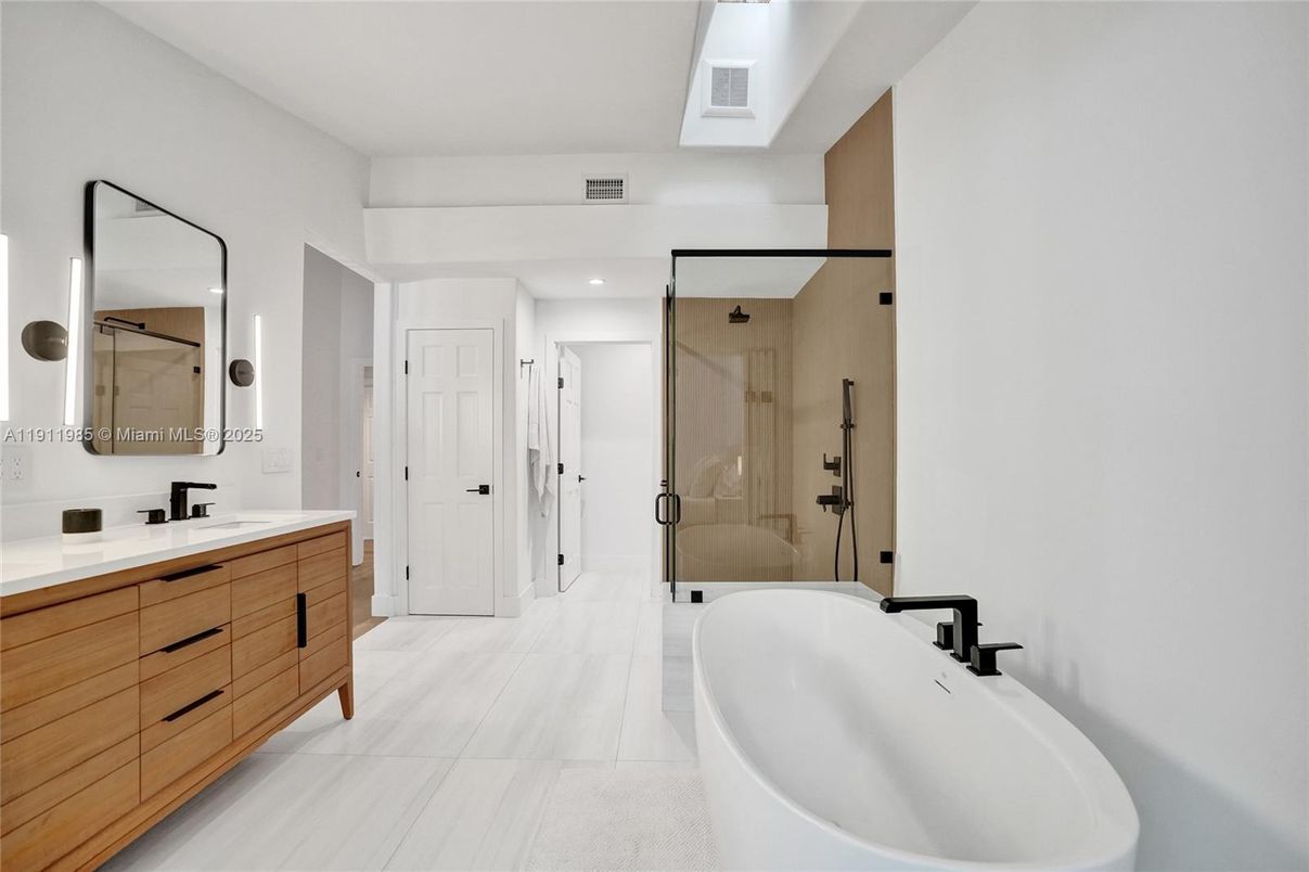 Bathroom, Dual Sink Vanities, Free Standing Baths, Glass Shower, Interior, Recessed Lighting