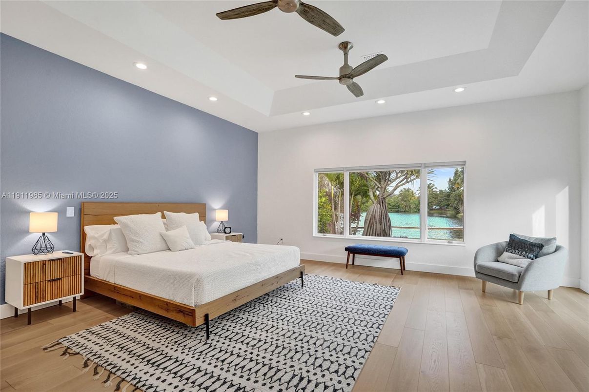 Bedroom, Interior, Recessed Lighting, Water, Wood Texture Flooring