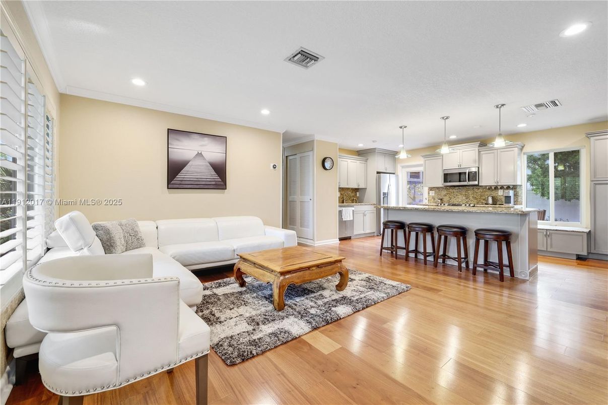 Interior, Kitchen, Living room, Pendant Lights, Recessed Lighting, Wood Texture Flooring