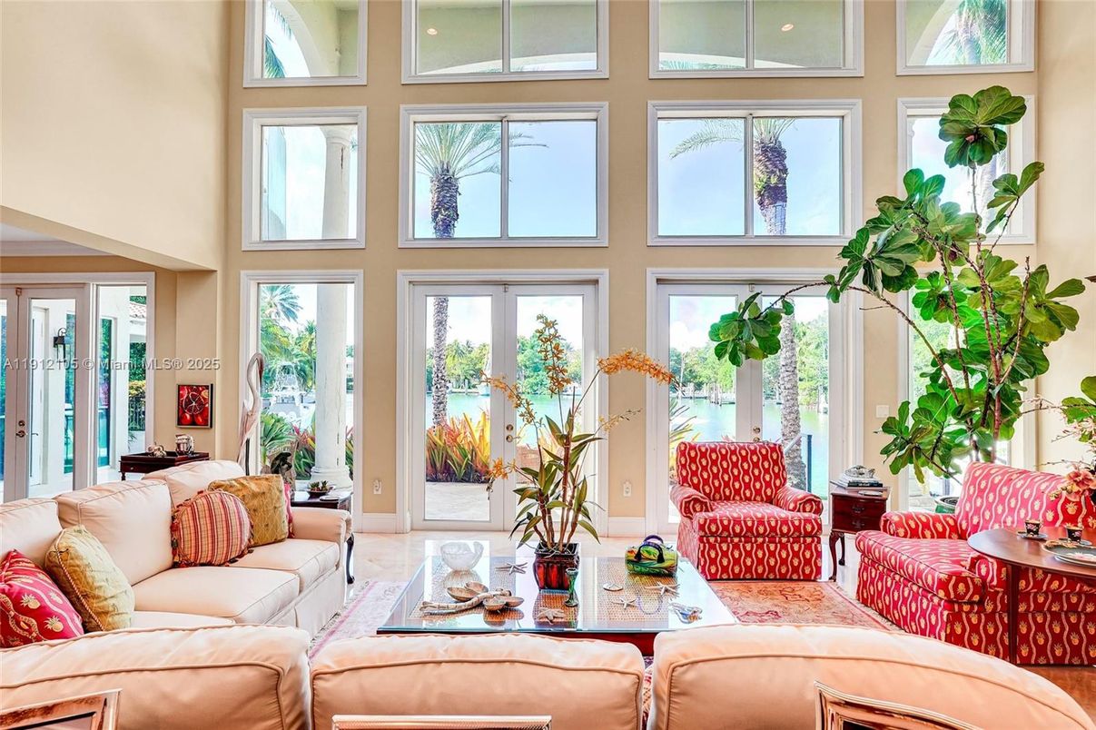 Interior, Living room