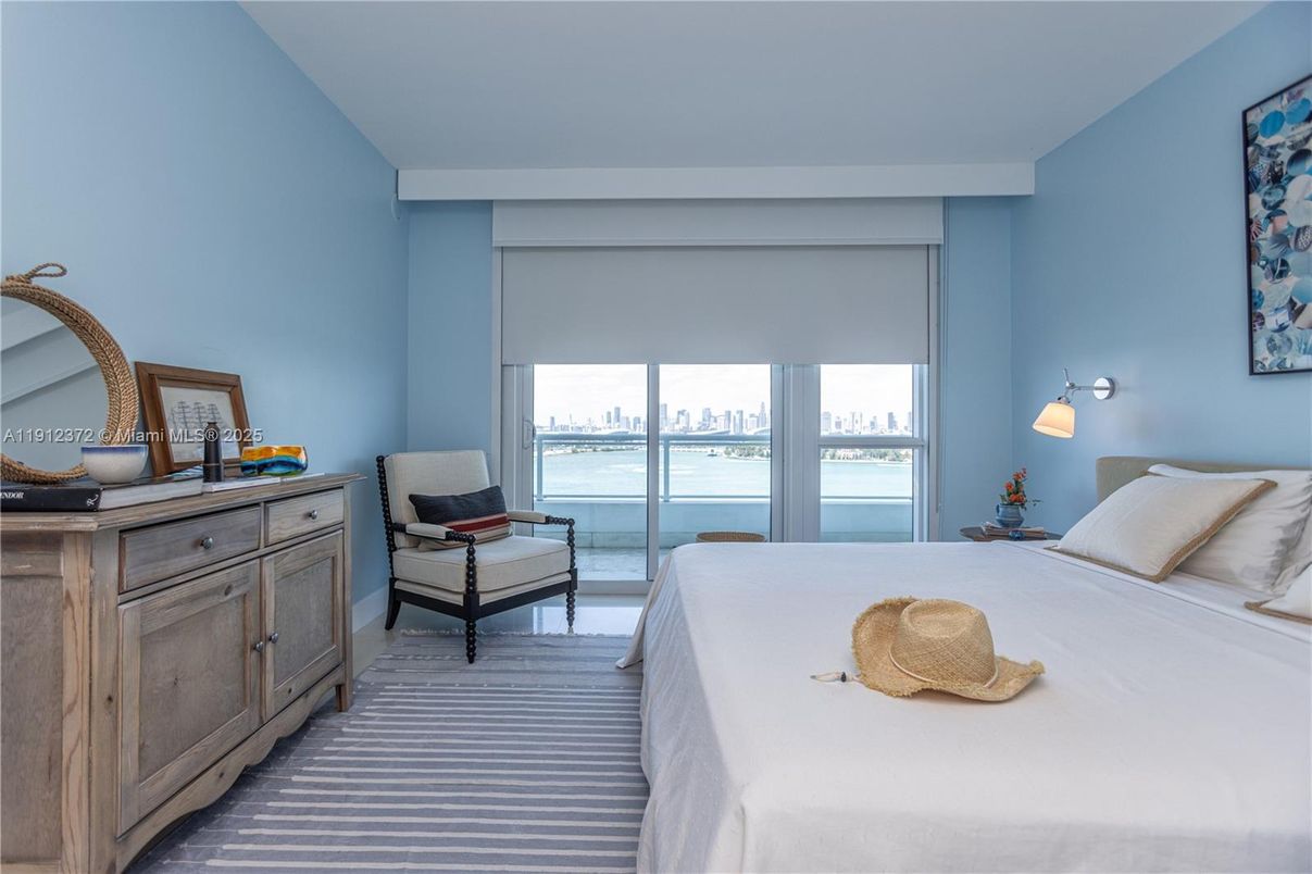 Bedroom, Interior, Water