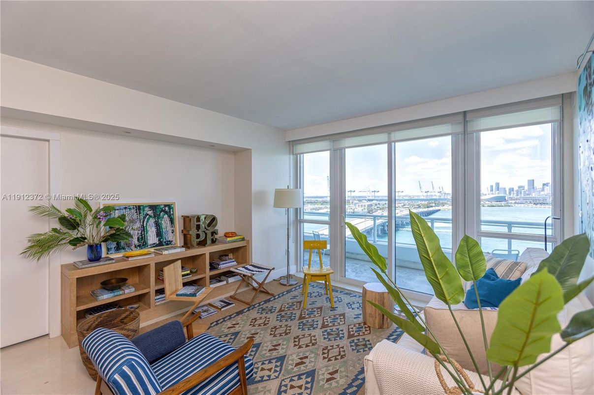 Interior, Living room, Water