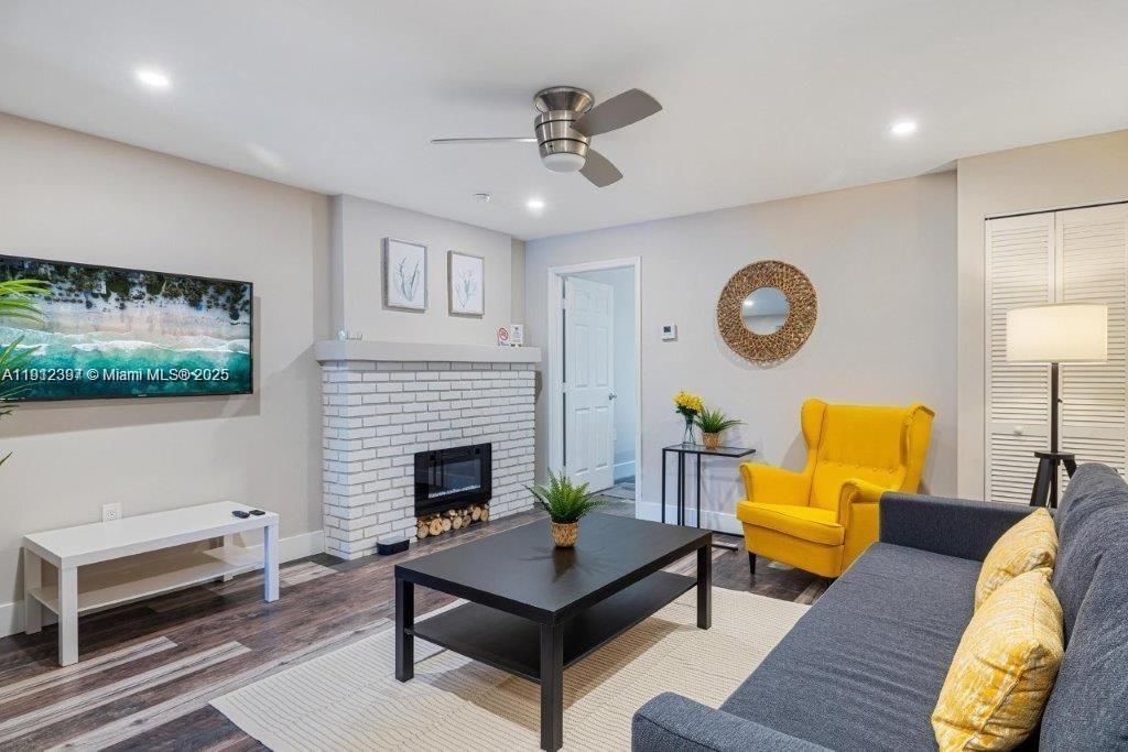 Fireplace, Interior, Living room, Recessed Lighting, Wood Texture Flooring