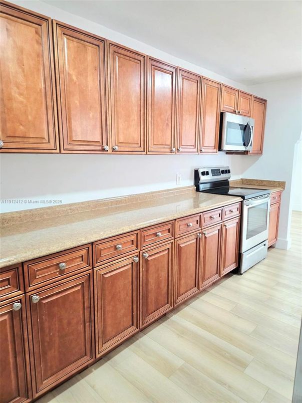 Interior, Kitchen, Wood Texture Flooring