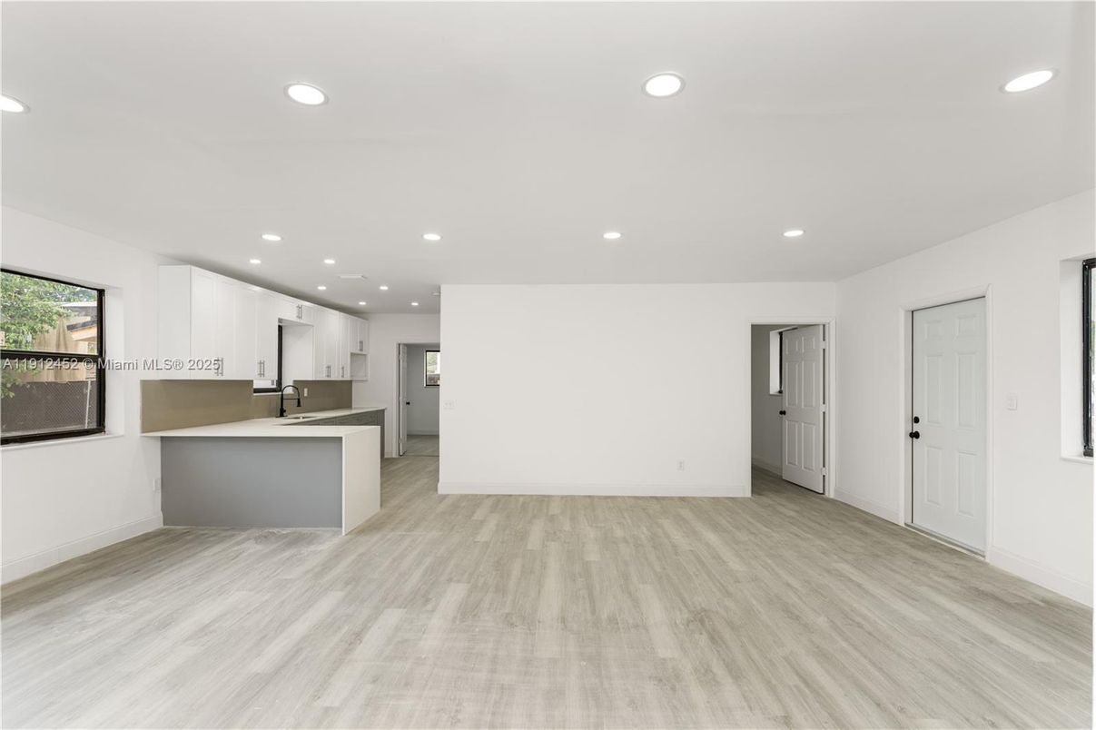 Empty room, Interior, Kitchen, Recessed Lighting, Wood Texture Flooring