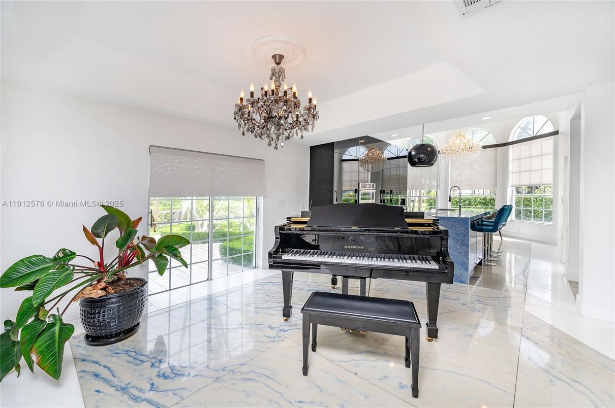 Chandelier, Interior, Marble, Piano