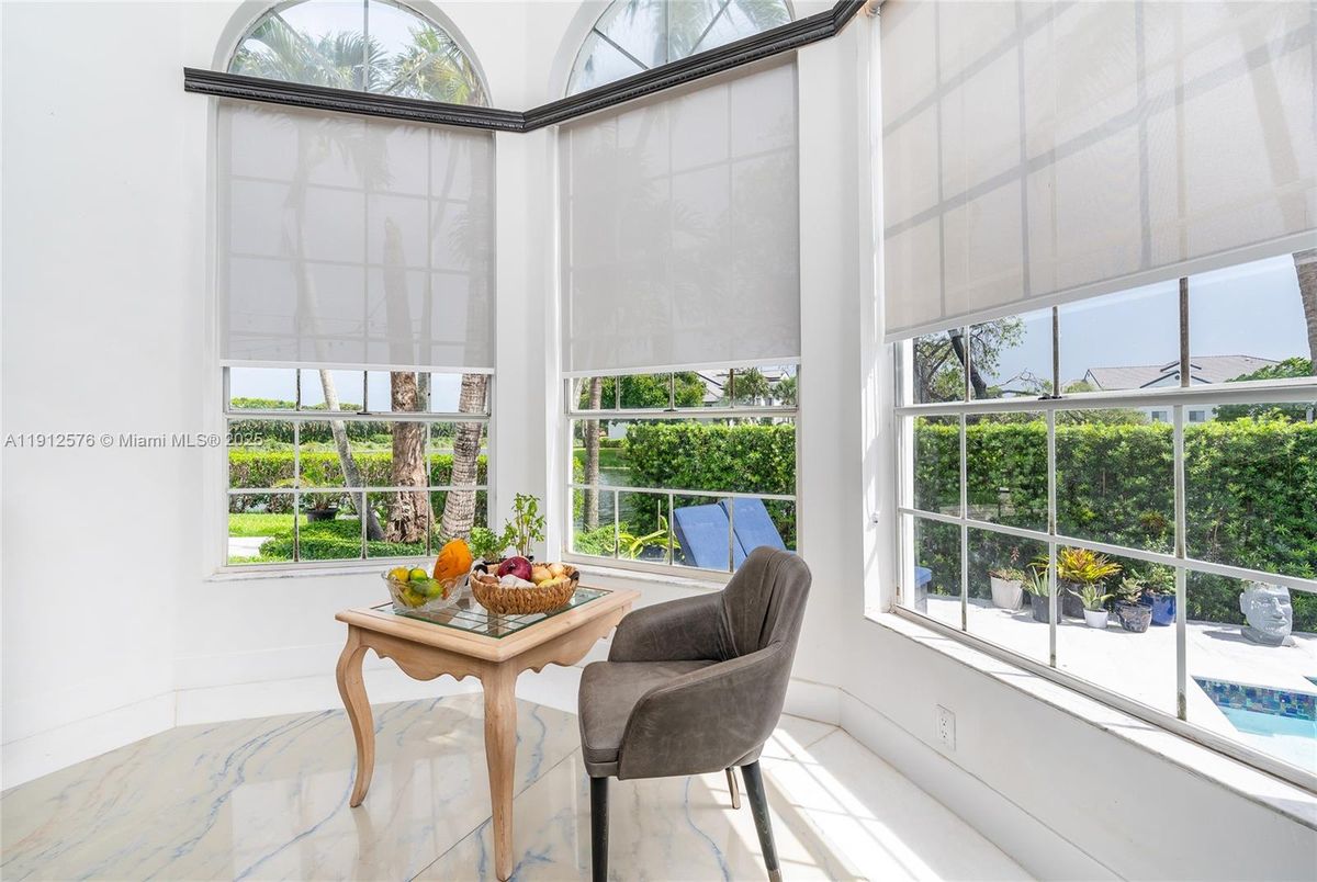 Interior, Marble, Sun Room