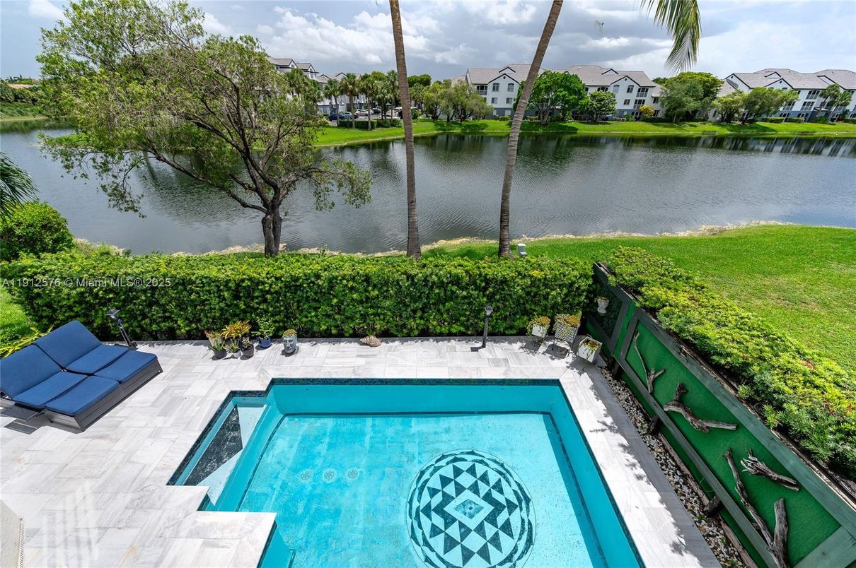 Exterior, Pool, Water