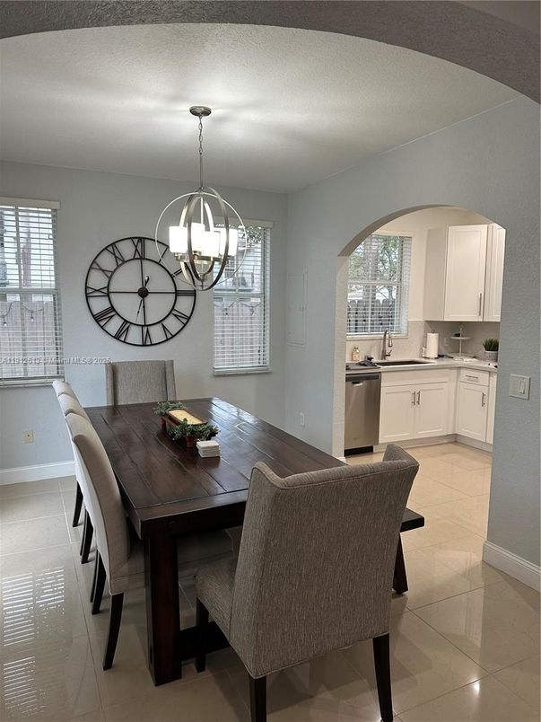 Dining room, Interior, Kitchen, Pendant Lights
