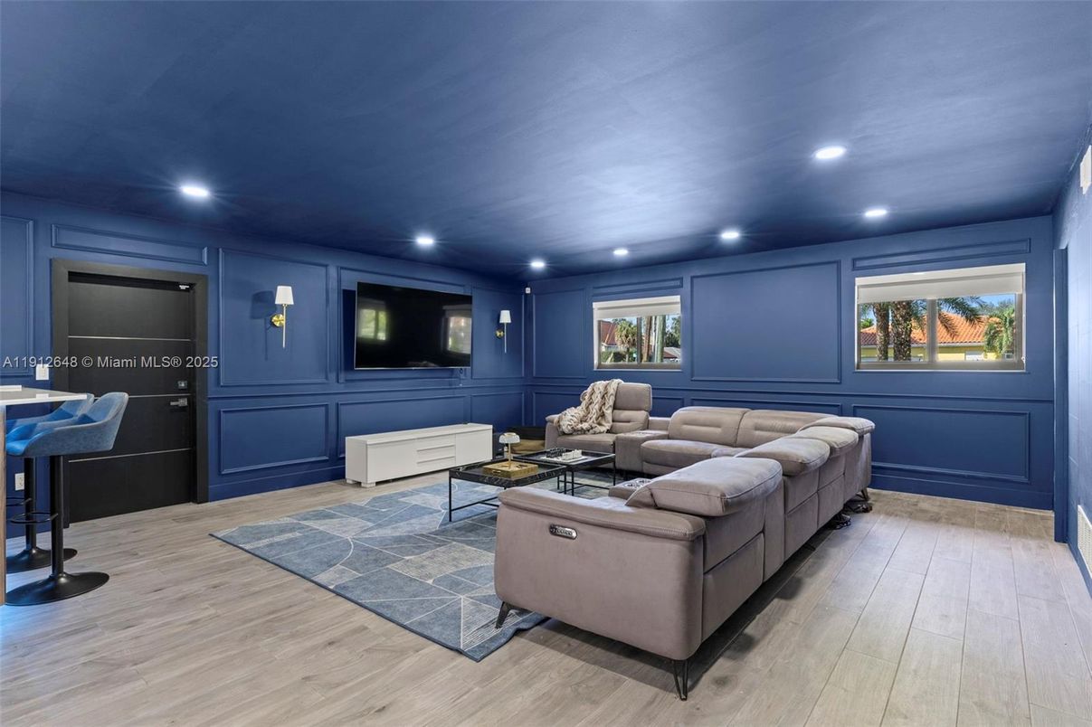 Interior, Living room, Projection Screen, Recessed Lighting, Theatre Room, Wood Texture Flooring