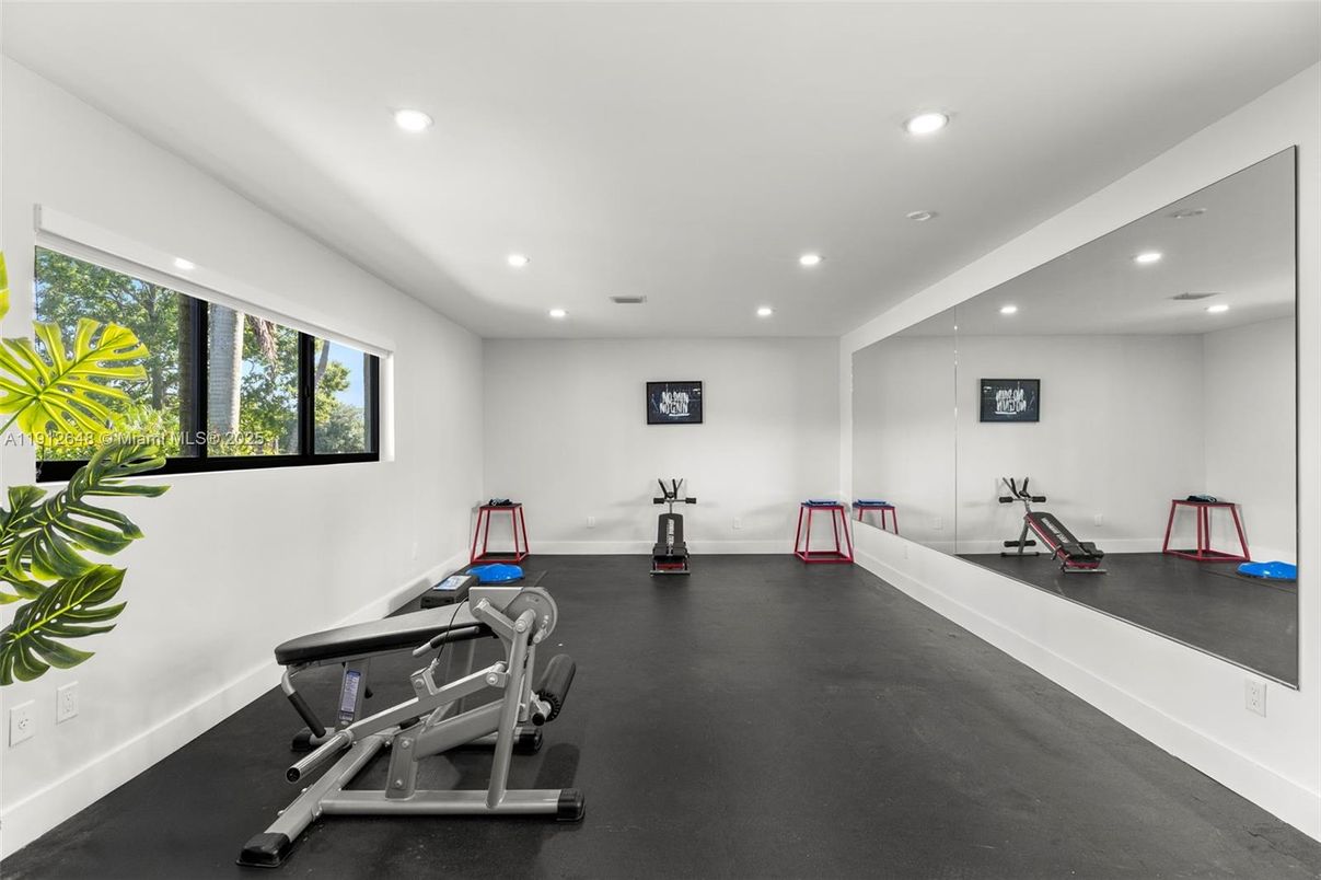 Fitness Equipment, Interior, Recessed Lighting