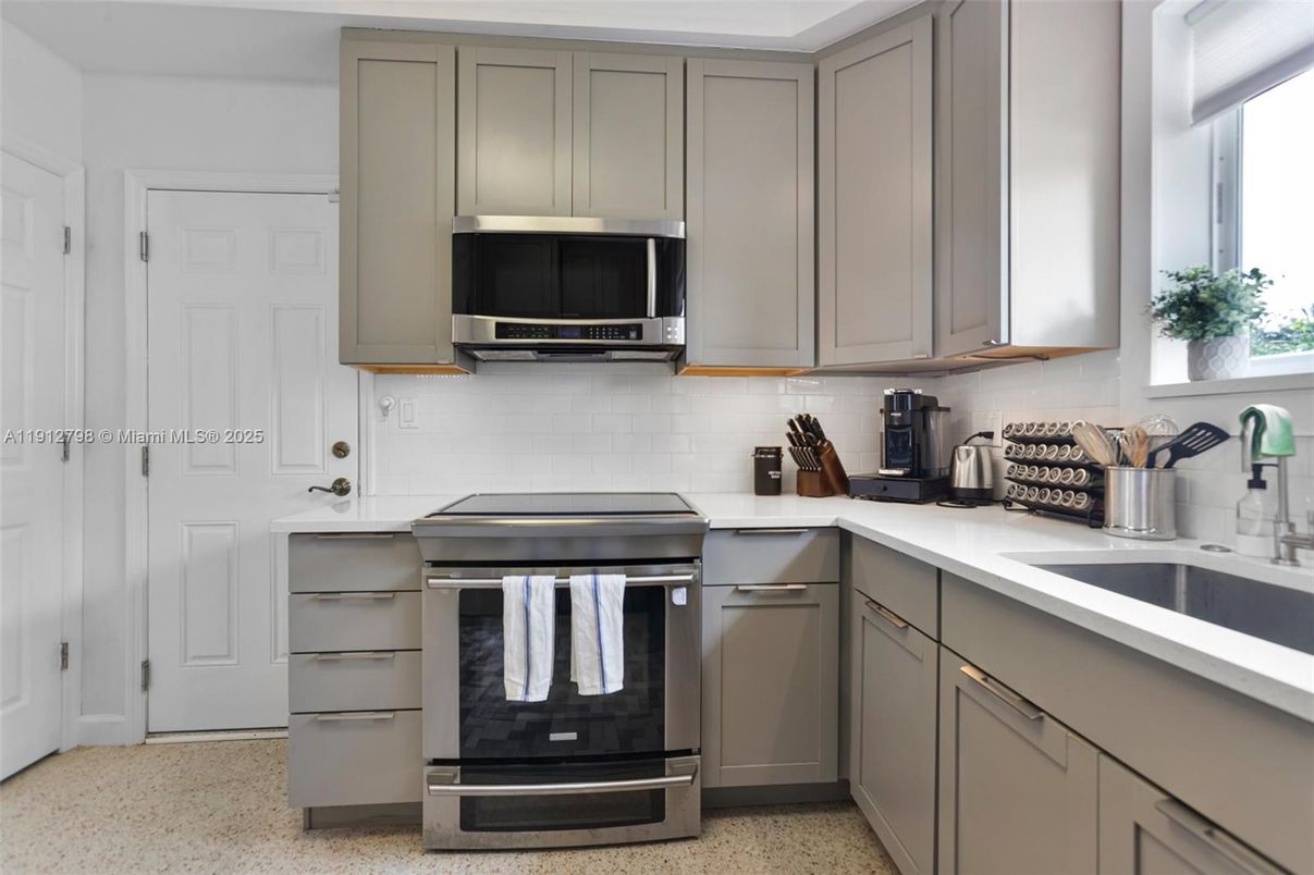 Interior, Kitchen, Stainless Steel Appliances