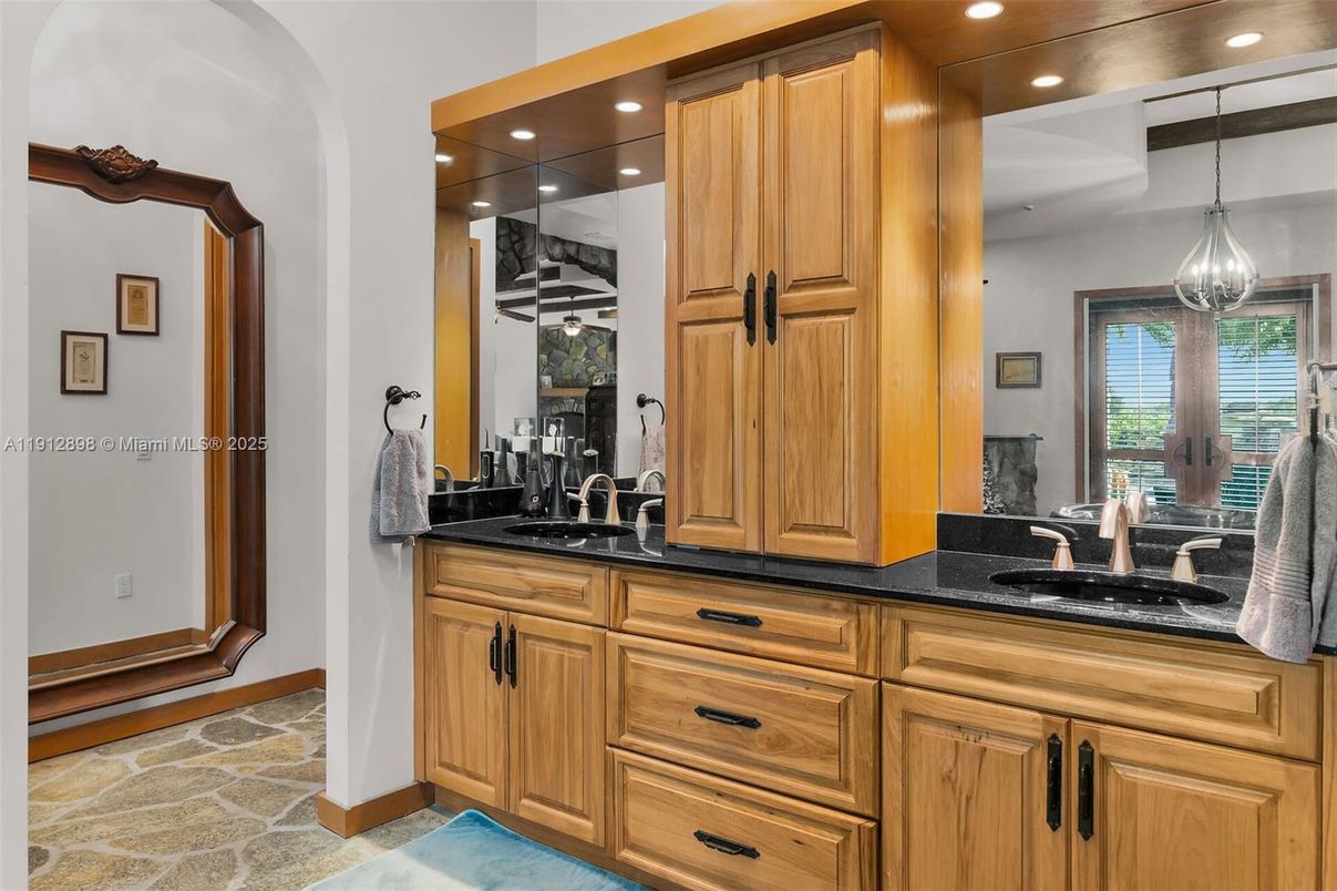 Interior, Kitchen, Pendant Lights, Recessed Lighting