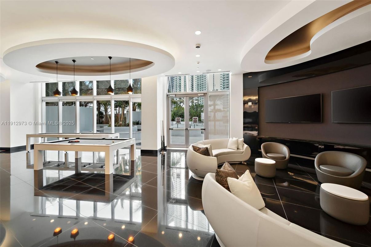 Billiard Table, Game Room, Interior, Living room, Pendant Lights, Recessed Lighting