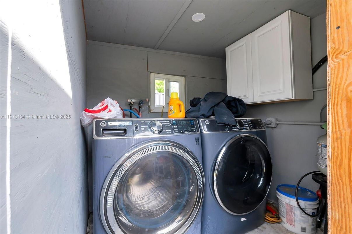 Interior, Utility Closets, Washer