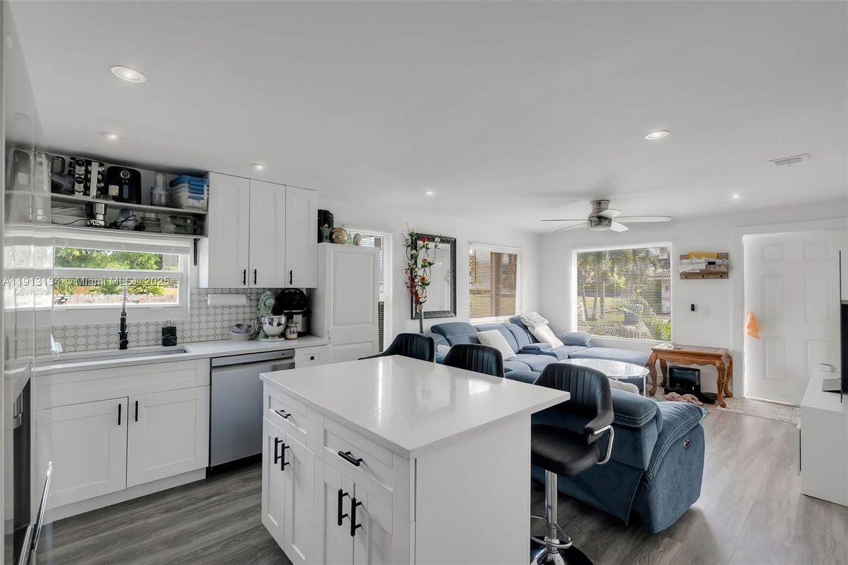 Interior, Kitchen, Living room, Recessed Lighting, Wood Texture Flooring