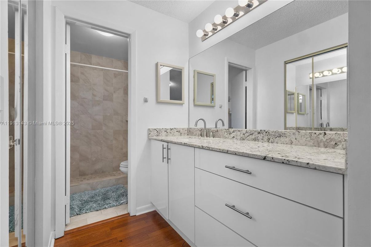 Bathroom, Dual Sink Vanities, Interior, Wood Texture Flooring