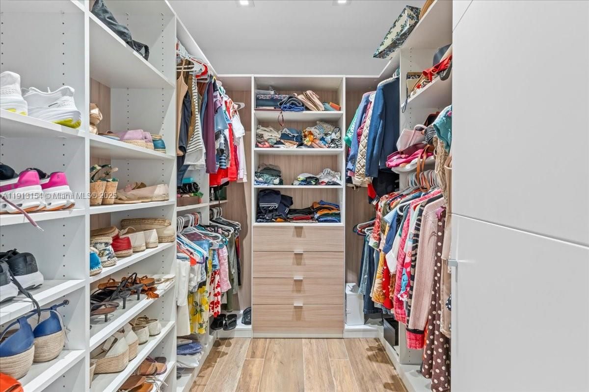 Interior, Recessed Lighting, Walk-in Closets, Wood Texture Flooring