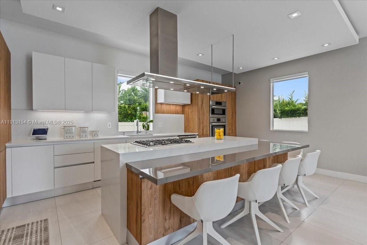 Interior, Kitchen, Pendant Lights, Recessed Lighting, Stainless Steel Appliances
