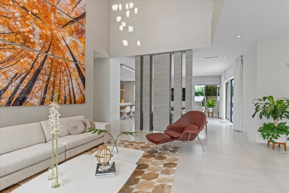 Interior, Living room, Pendant Lights, Recessed Lighting