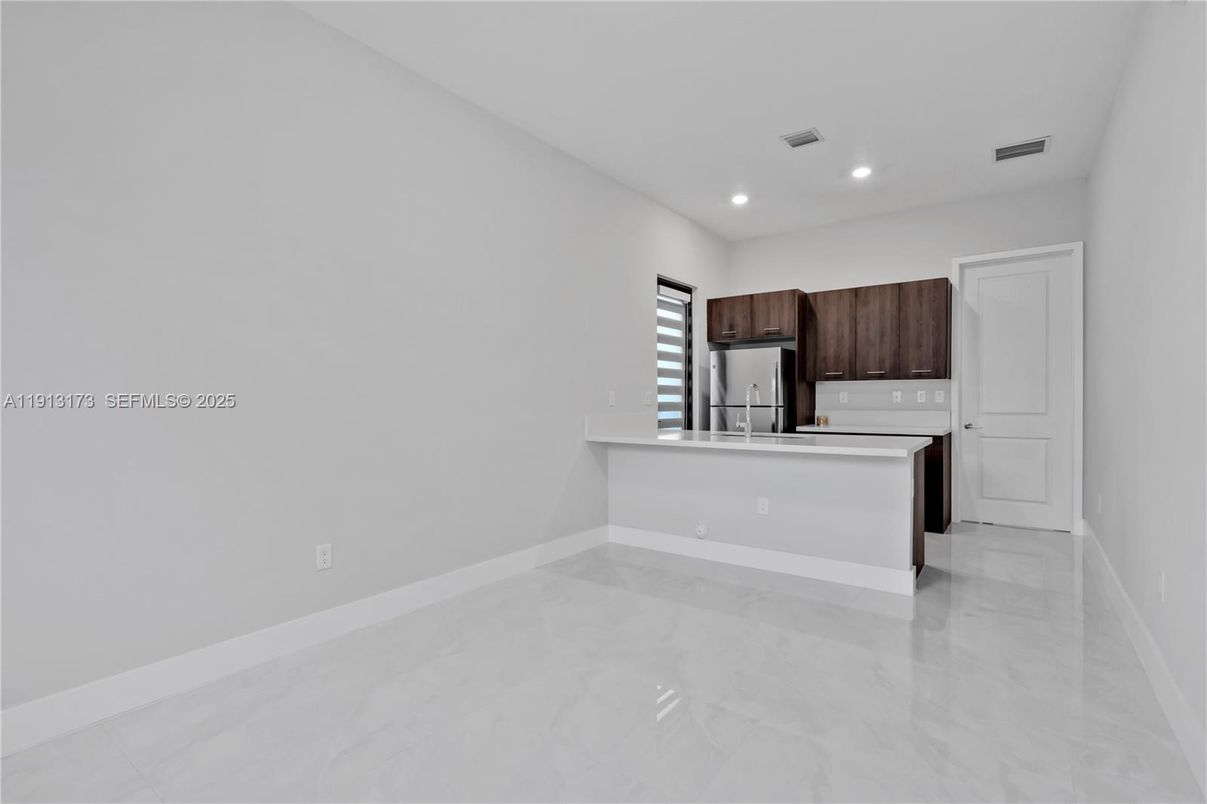 Interior, Kitchen, Marble, Recessed Lighting