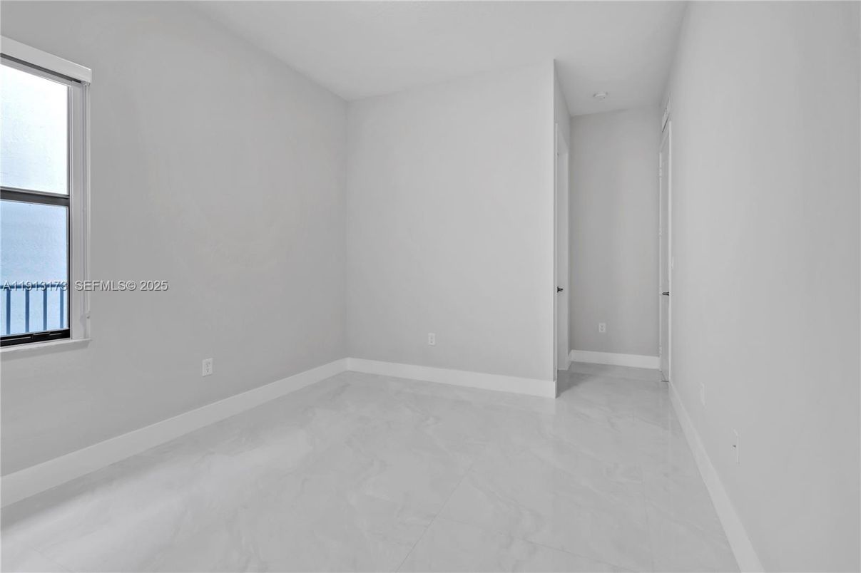 Empty room, Interior, Marble