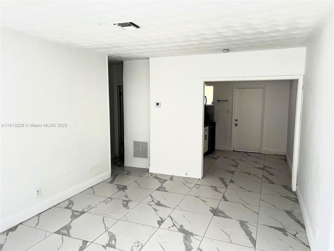 Empty room, Interior, Marble