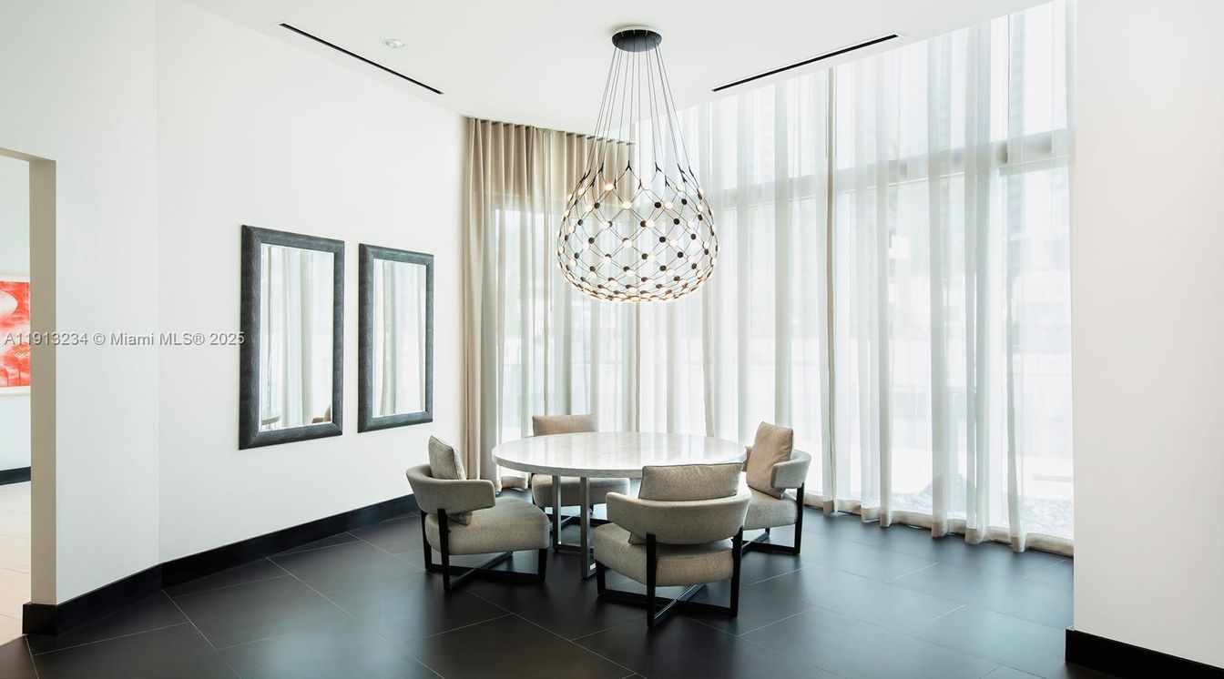 Dining room, Interior, Pendant Lights, Recessed Lighting