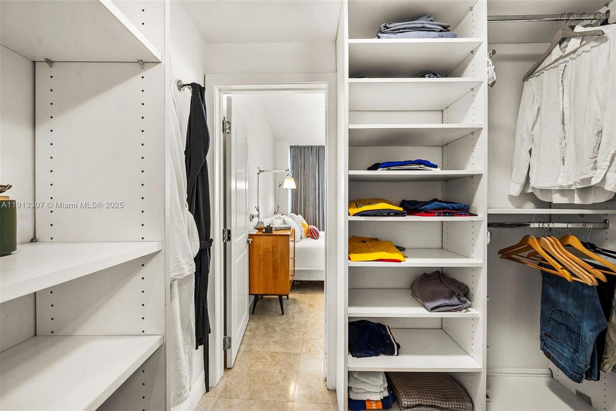 Interior, Walk-in Closets