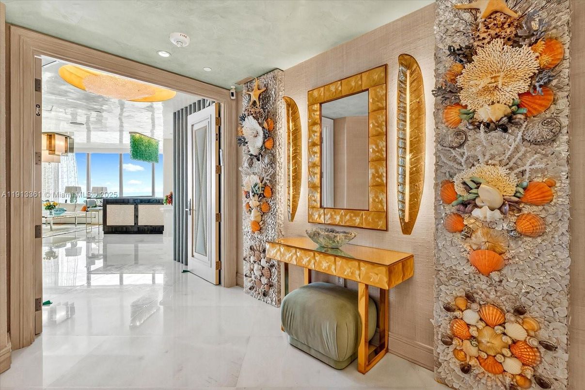 Fireplace, Interior, Recessed Lighting