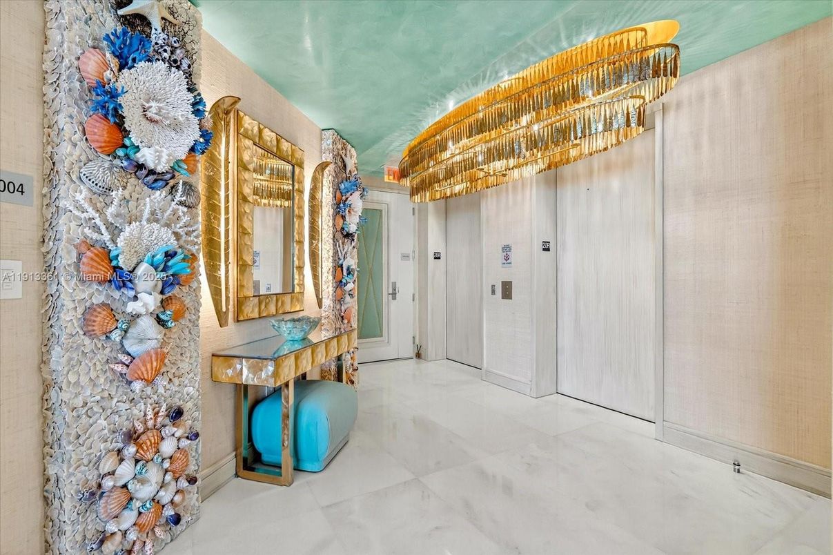 Chandelier, Elevator, Interior, Recessed Lighting