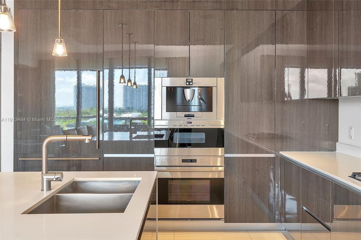 Interior, Kitchen, Pendant Lights, Stainless Steel Appliances