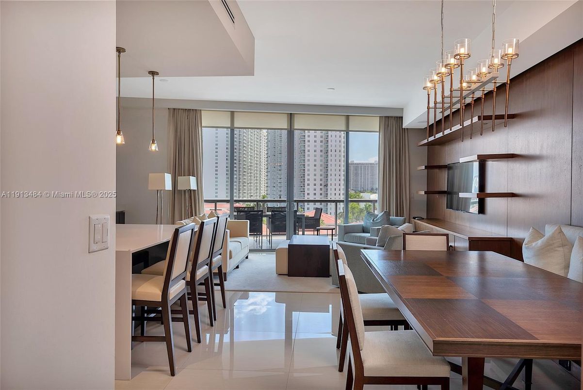 Dining room, Interior, Living room, Pendant Lights