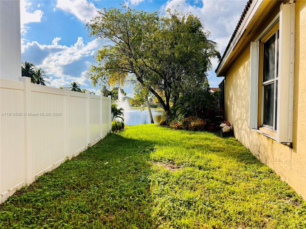 Backyard, Exterior, Water