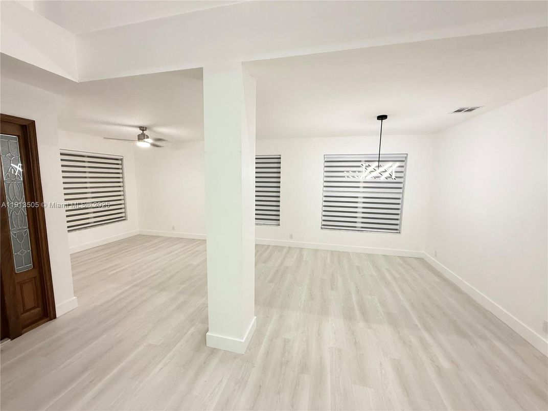 Empty room, Interior, Pendant Lights, Wood Texture Flooring