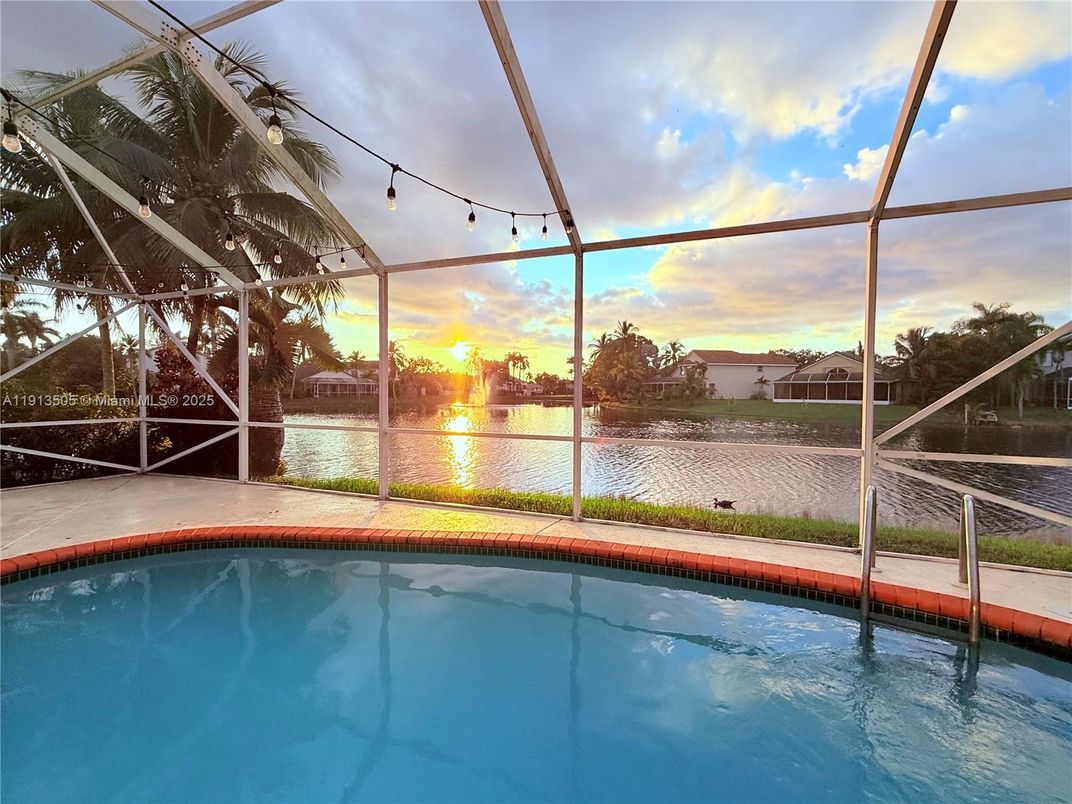 Glass Ceilings, Interior, Pool, Sun Room, Water