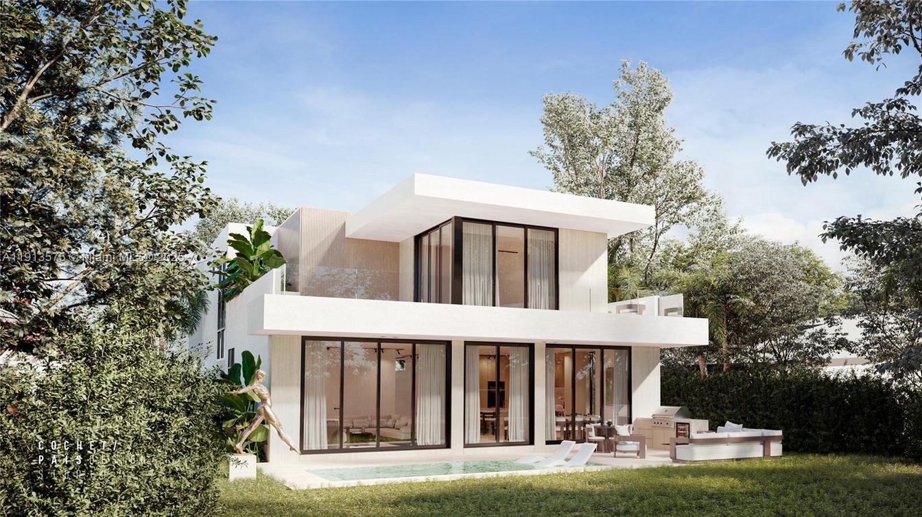 Backyard, Exterior, Facade, Modern