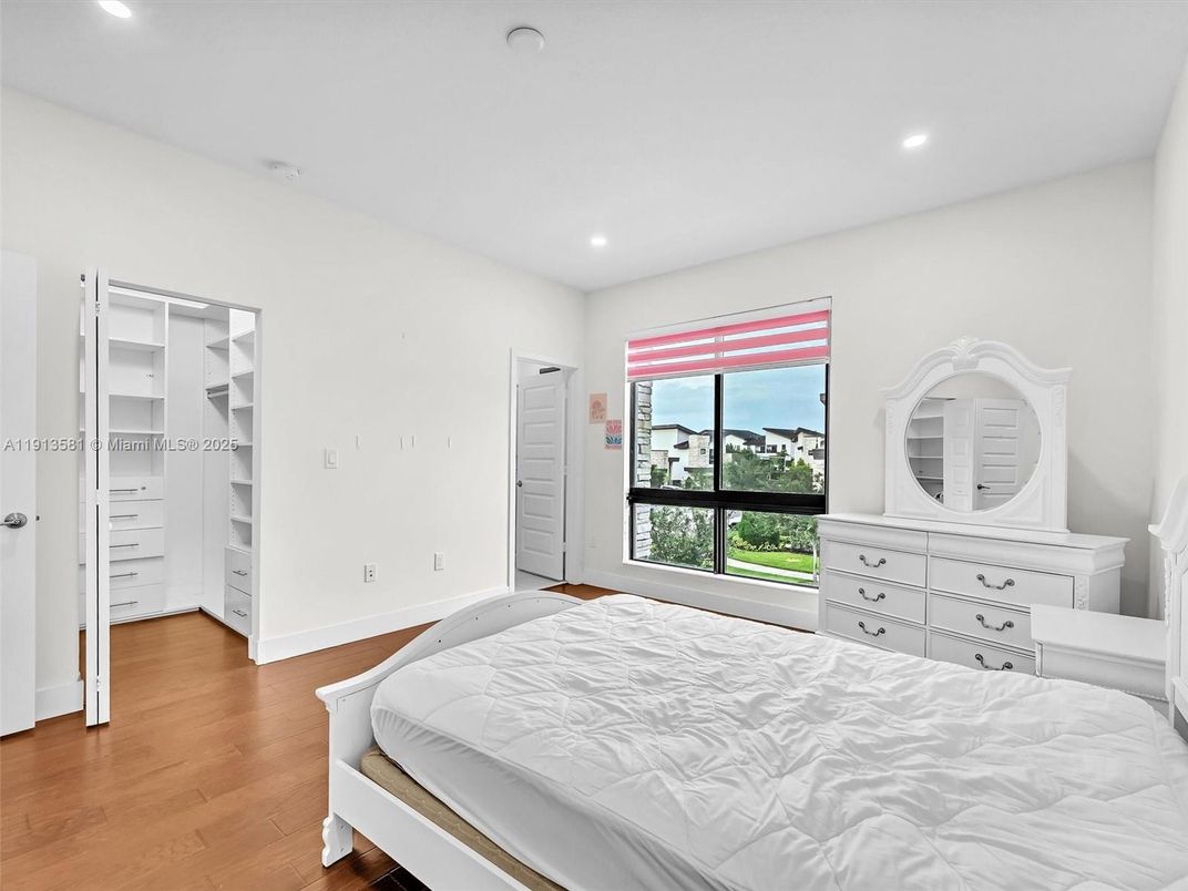 Bedroom, Interior, Recessed Lighting, Water, Wood Texture Flooring