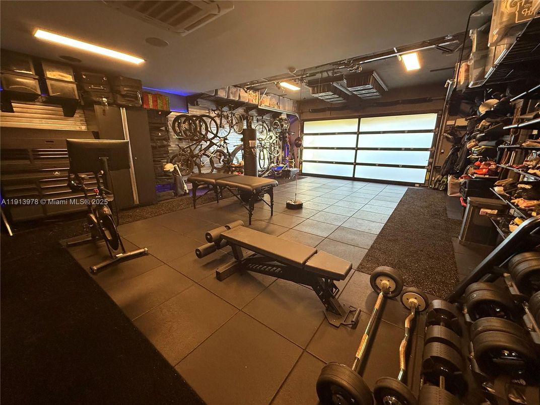 Fitness Equipment, Interior, Recessed Lighting