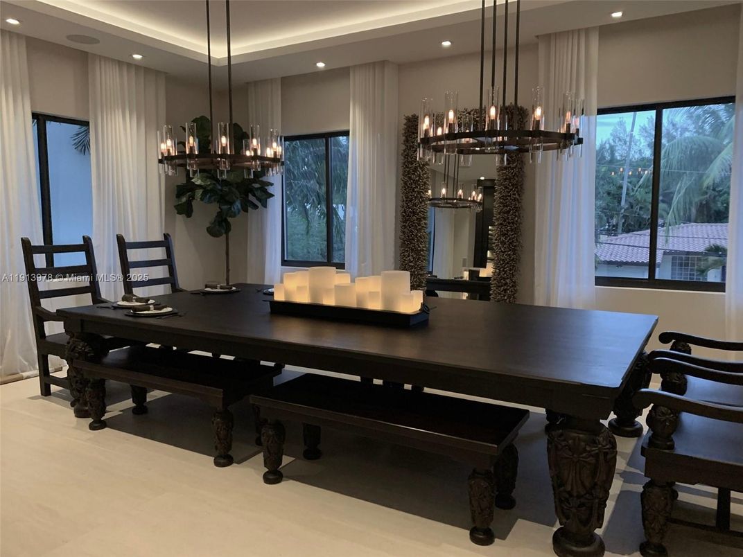 Chandelier, Dining room, Interior, Pendant Lights, Recessed Lighting, Wood Texture Flooring