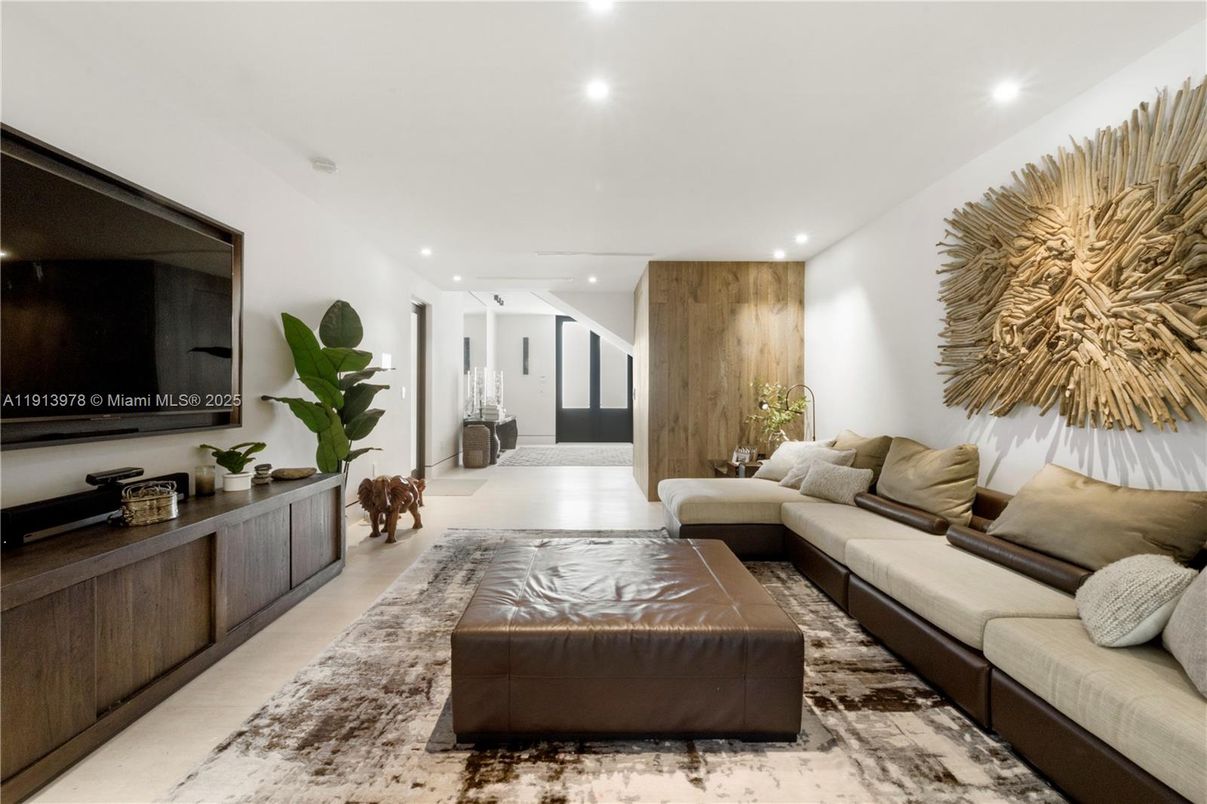 Interior, Living room, Recessed Lighting