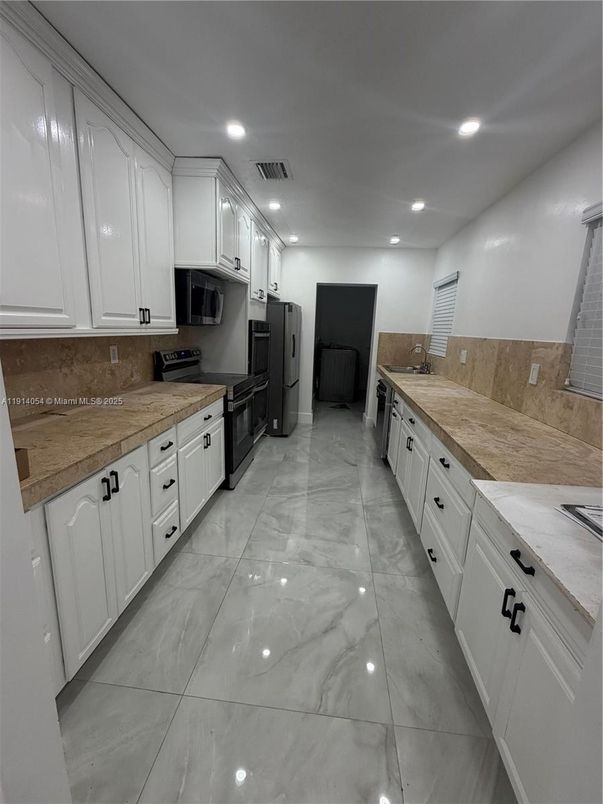 Interior, Kitchen, Marble, Recessed Lighting