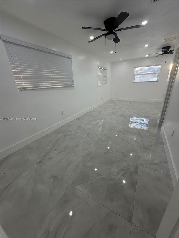 Empty room, Interior, Marble, Recessed Lighting