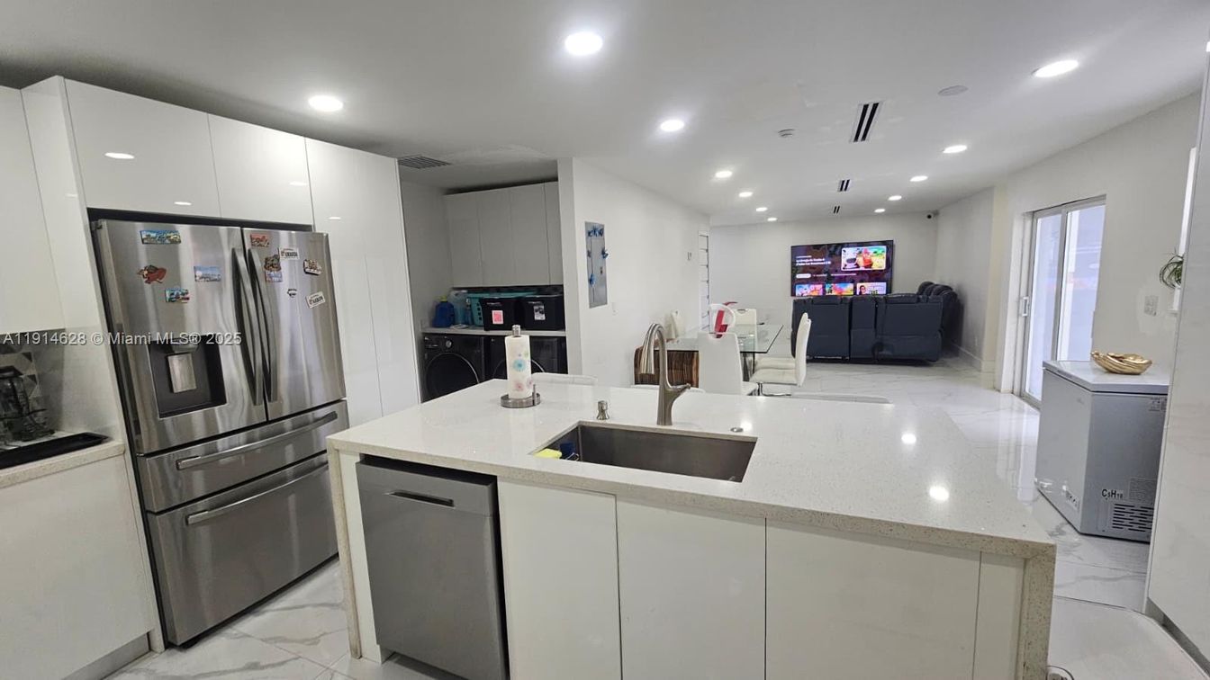 Interior, Kitchen, Marble, Recessed Lighting