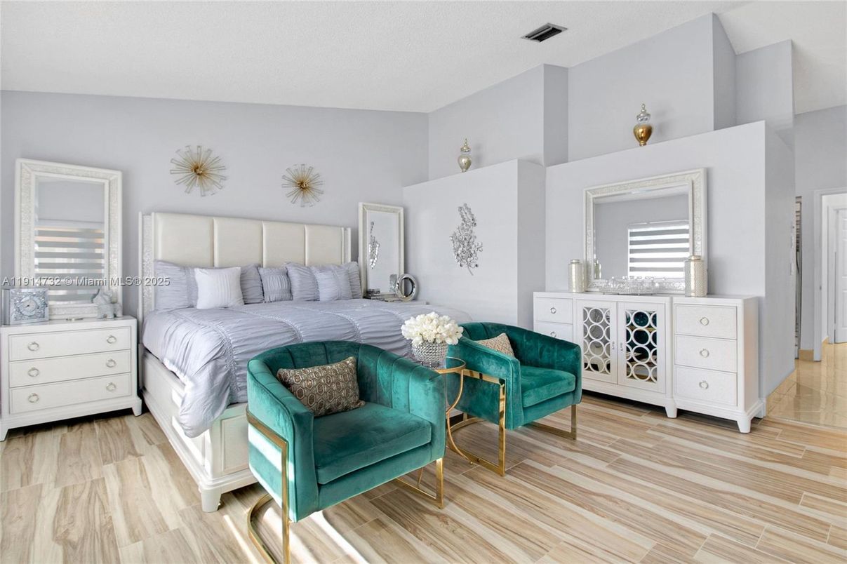 Bedroom, Interior, Wood Texture Flooring