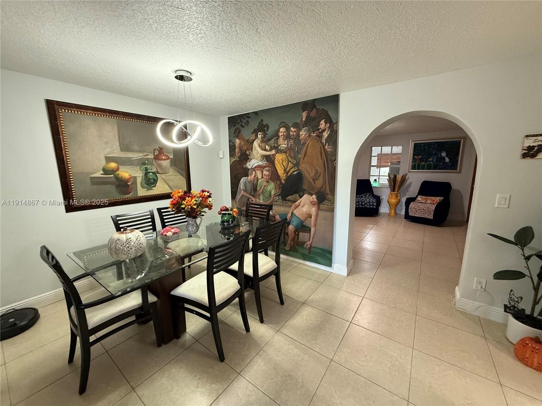 Dining room, Interior, Pendant Lights