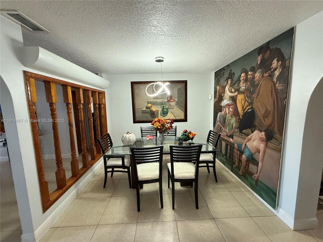 Dining room, Interior, Pendant Lights
