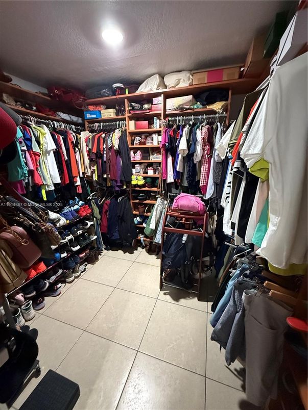 Interior, Recessed Lighting, Walk-in Closets