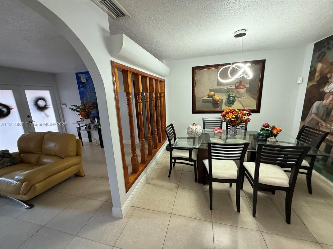 Dining room, Interior, Pendant Lights